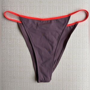 Tropic of C Rio bottom size S in color Raisin